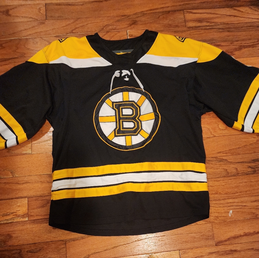 Boston Bruins Mens Sz Large Hockey Jersey